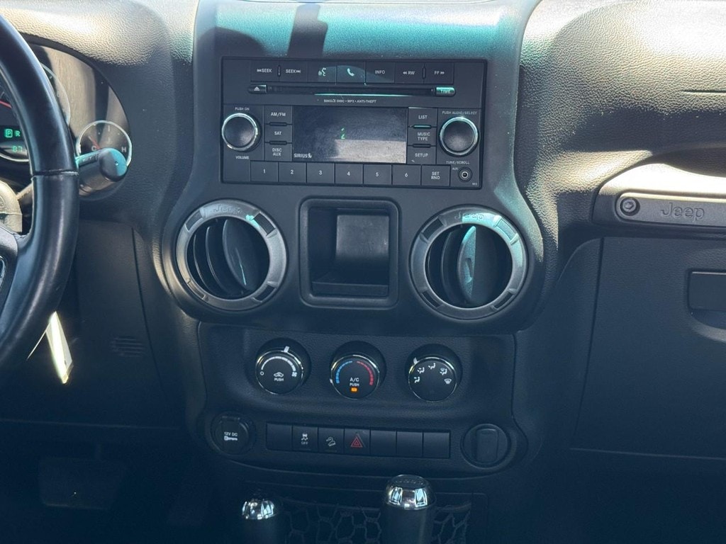 2017 Jeep Wrangler Unlimited Sport - Photo 15