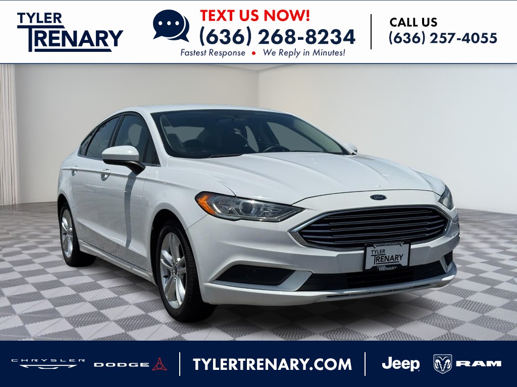 2018 Ford Fusion SE FWD's photo