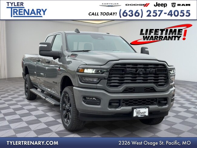 2026 Ram 3500 BIG HORN CREW CAB 4X4 8' BOX Pickup