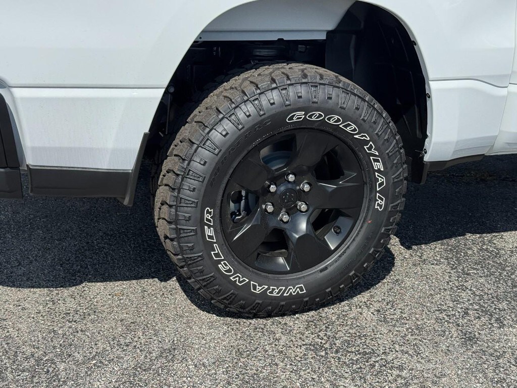 2025 Ram 1500 Warlock photo 4