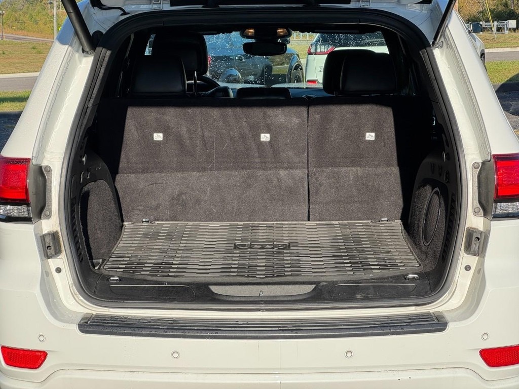 Used 2019 Jeep Grand Cherokee Altitude 4x4 SUV