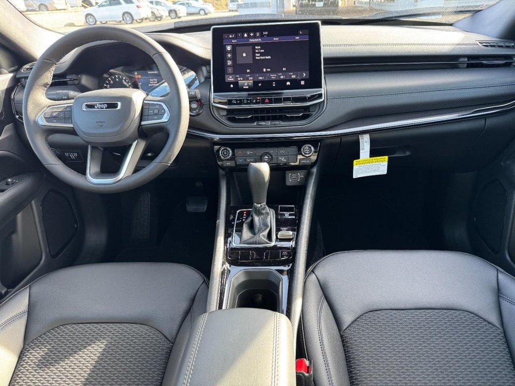 2026 Jeep Compass Latitude Altitude - Photo 7