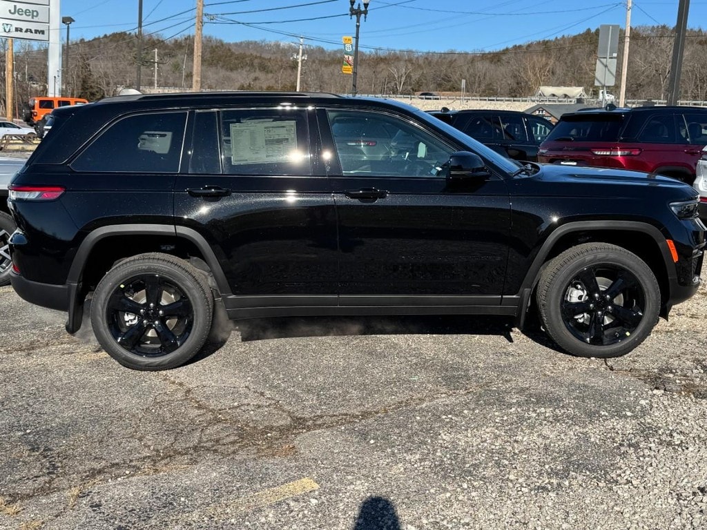 New 2025 Jeep Grand Cherokee LIMITED 4X4 Sport Utility