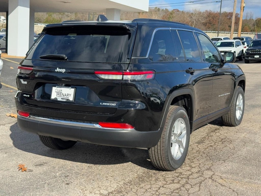 New 2025 Jeep Grand Cherokee LAREDO X 4X4 Sport Utility