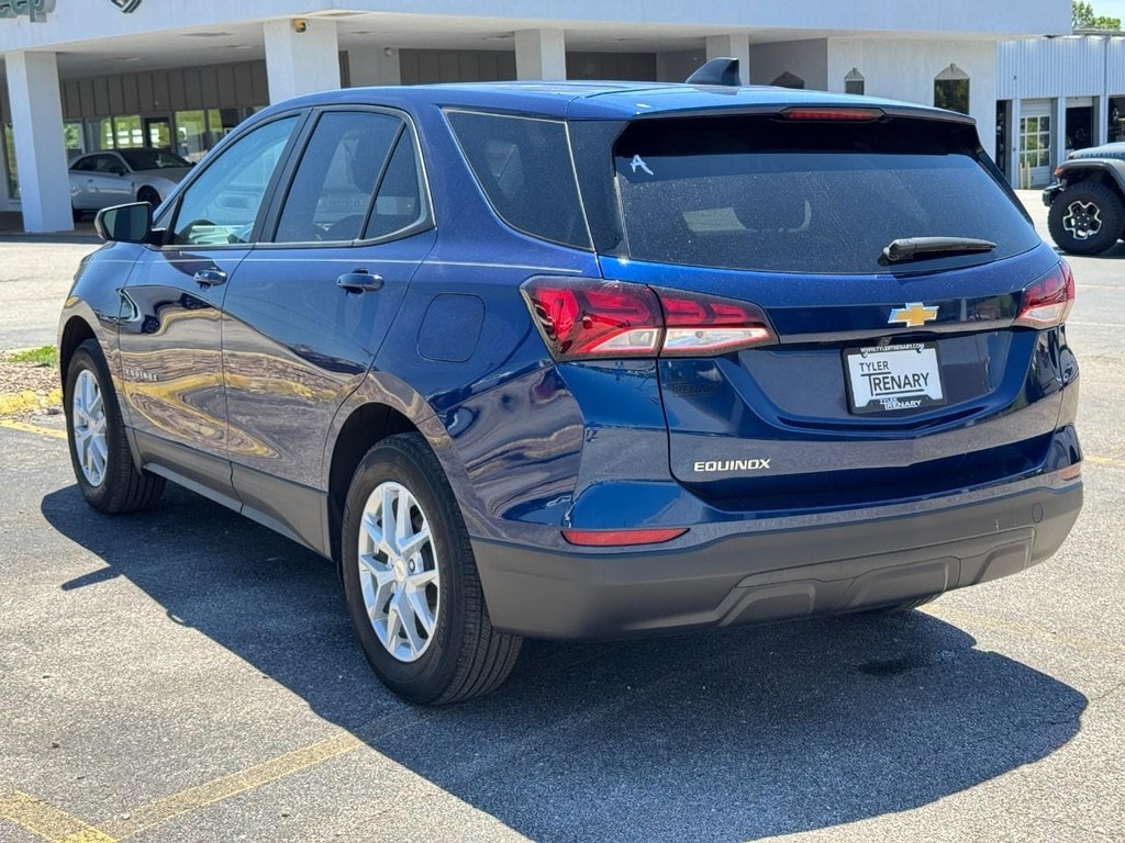2023 Chevrolet Equinox LS - Photo 7