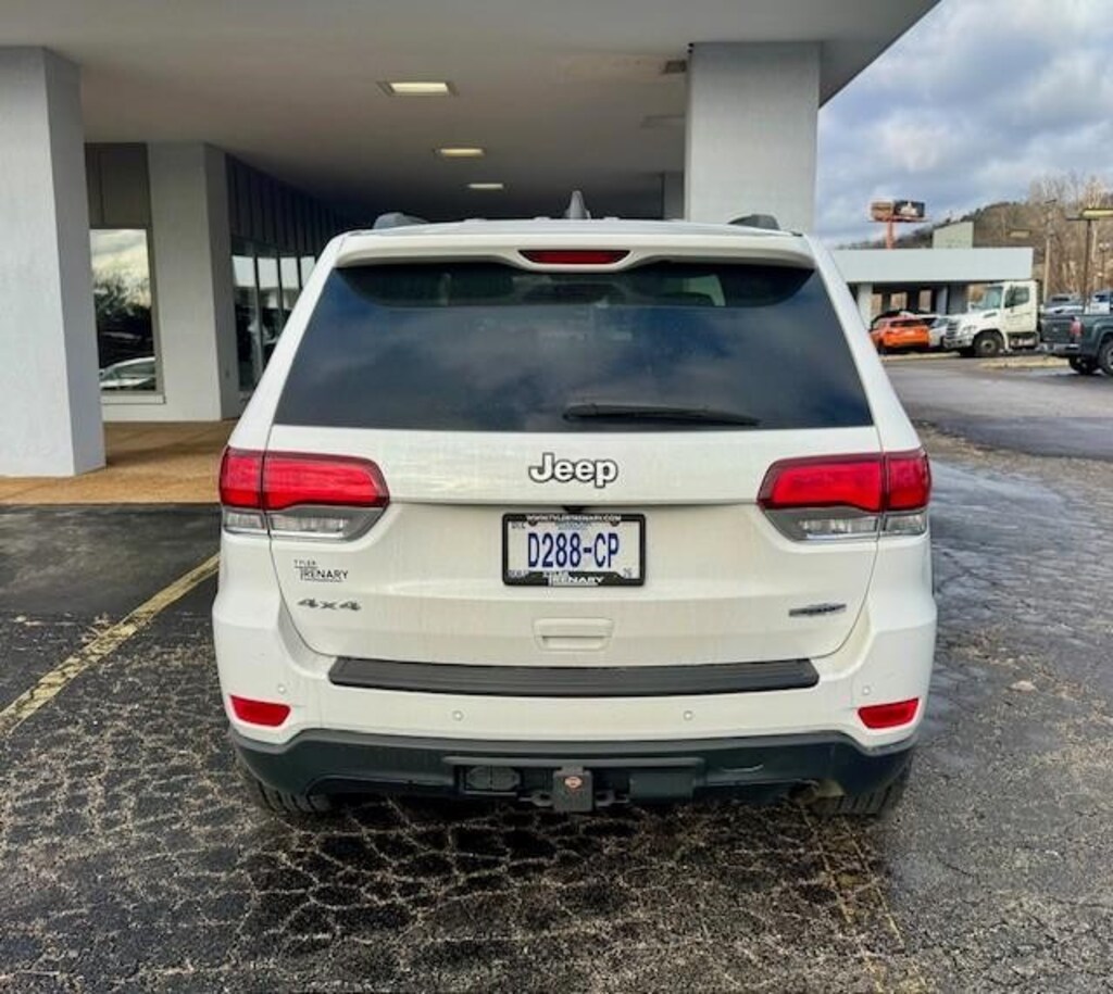 Used 2020 Jeep Grand Cherokee Laredo SUV