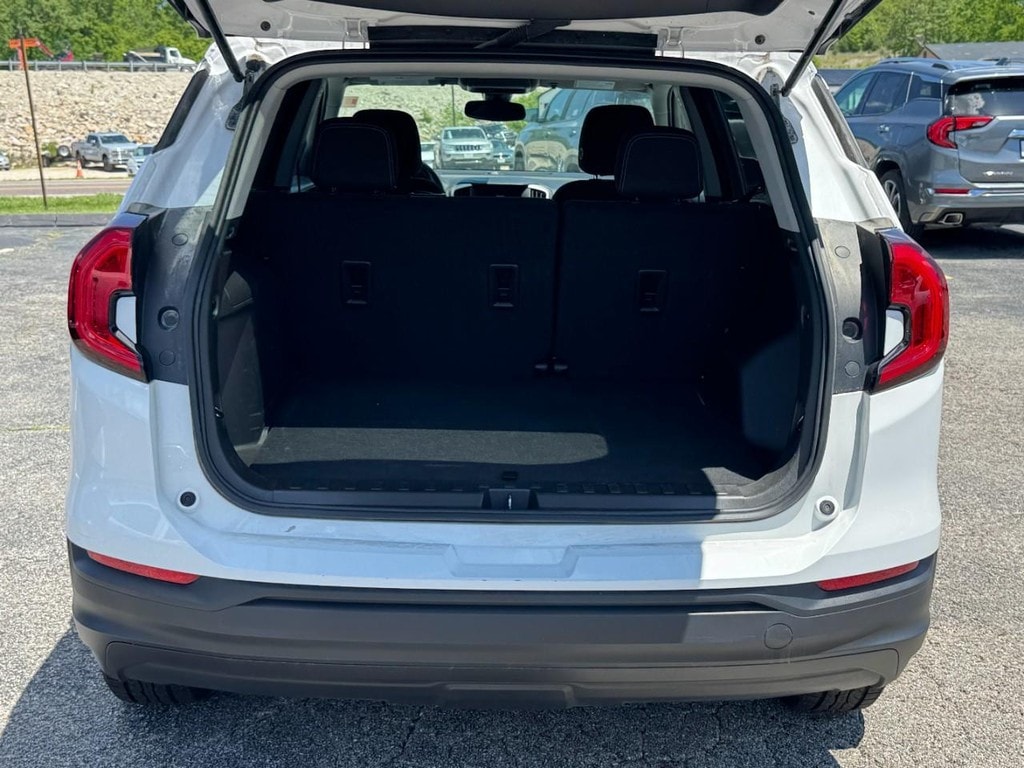 2024 GMC Terrain SLE - Photo 6