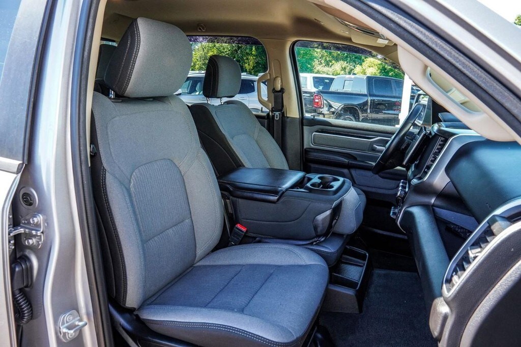 2019 Ram 1500 Big Horn Lone Star photo 3