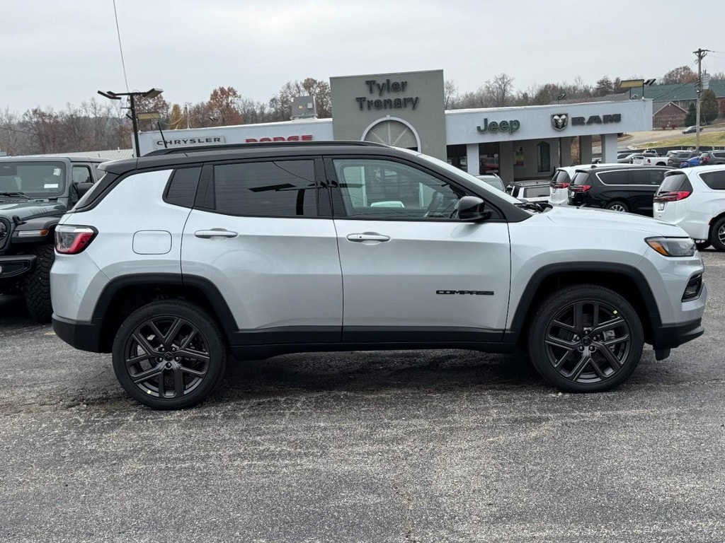 New 2026 Jeep Compass LIMITED ALTITUDE 4X4 Sport Utility