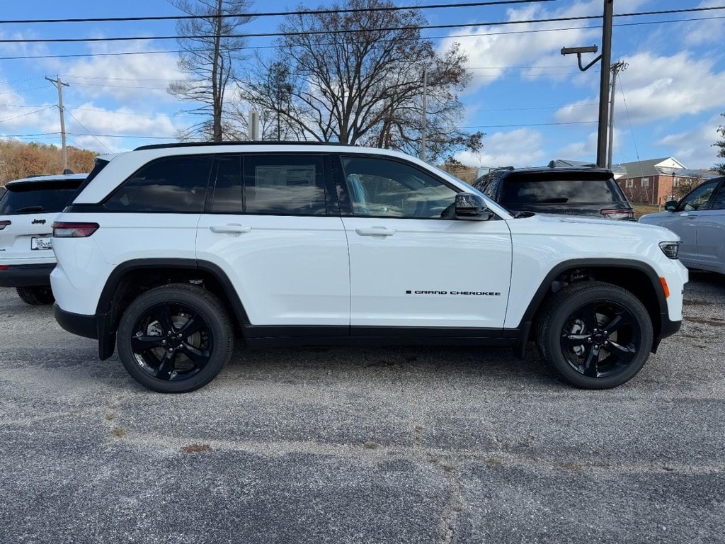 New 2025 Jeep Grand Cherokee ALTITUDE X 4X4 Sport Utility