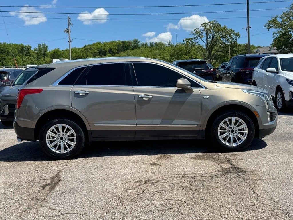 Used 2018 Cadillac XT5 Luxury with VIN 1GYKNCRS1JZ113639 for sale in Pacific, MO