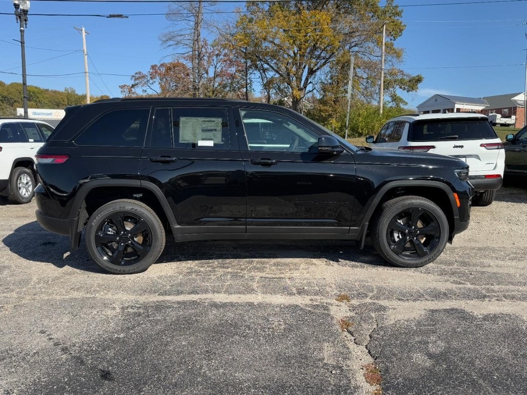 New 2025 Jeep Grand Cherokee ALTITUDE X 4X4 Sport Utility