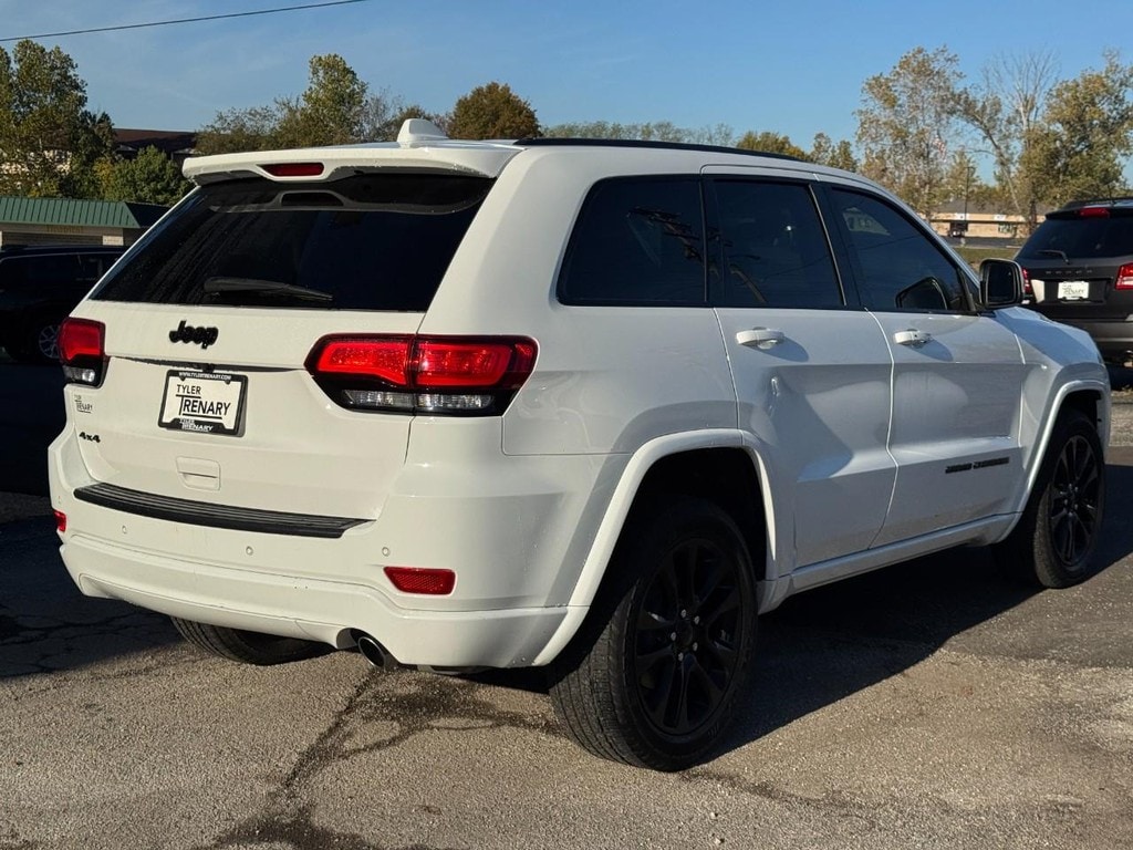 Used 2019 Jeep Grand Cherokee Altitude 4x4 SUV