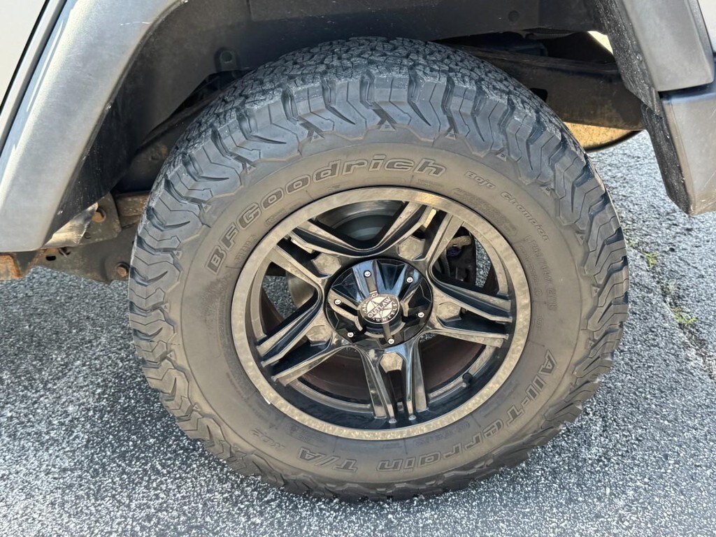 2017 Jeep Wrangler Unlimited Sport - Photo 9