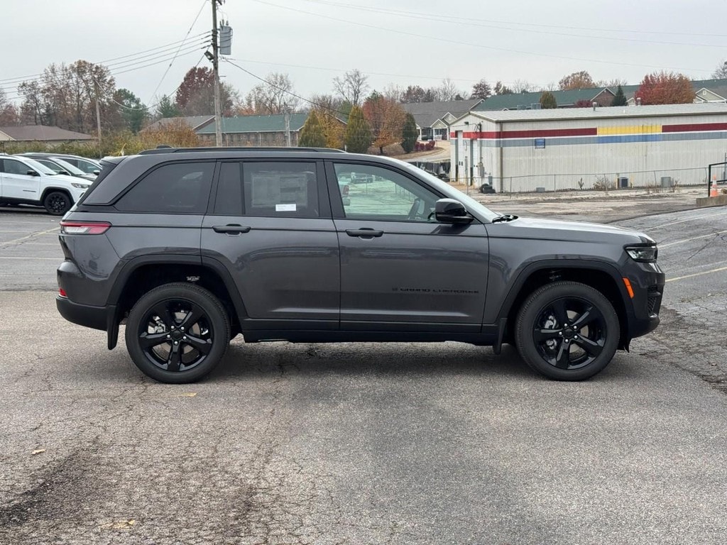 New 2025 Jeep Grand Cherokee ALTITUDE X 4X4 Sport Utility