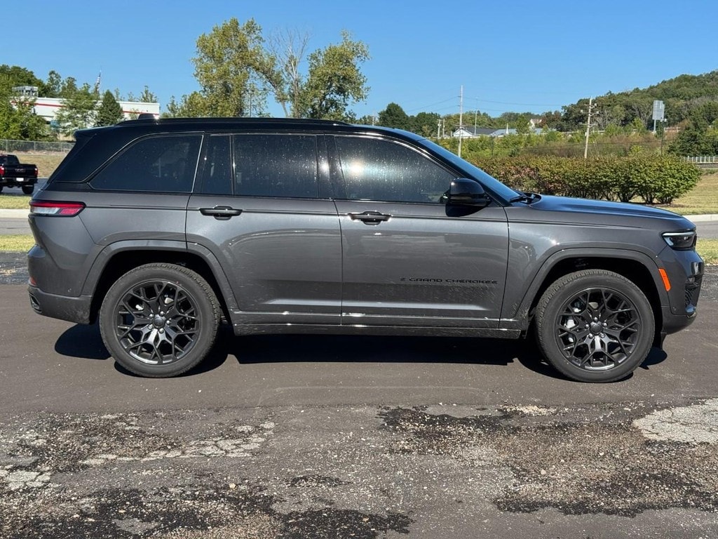 New 2025 Jeep Grand Cherokee SUMMIT RESERVE 4X4 Sport Utility
