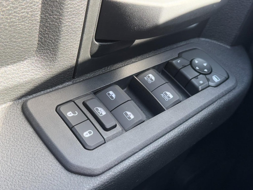 2026 RAM 2500 Tradesman - Photo 15