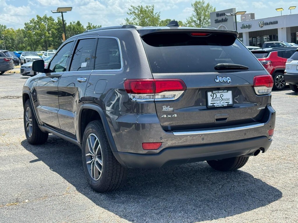 2020 Jeep Grand Cherokee Limited photo 2