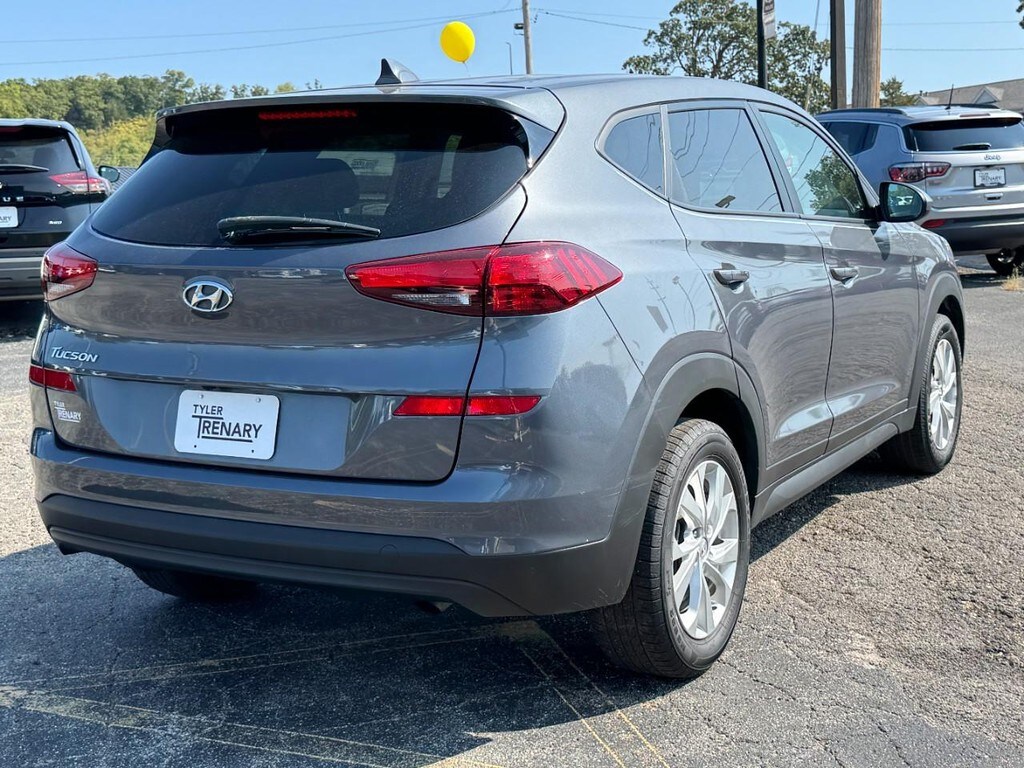 2019 Hyundai Tucson SE photo 3