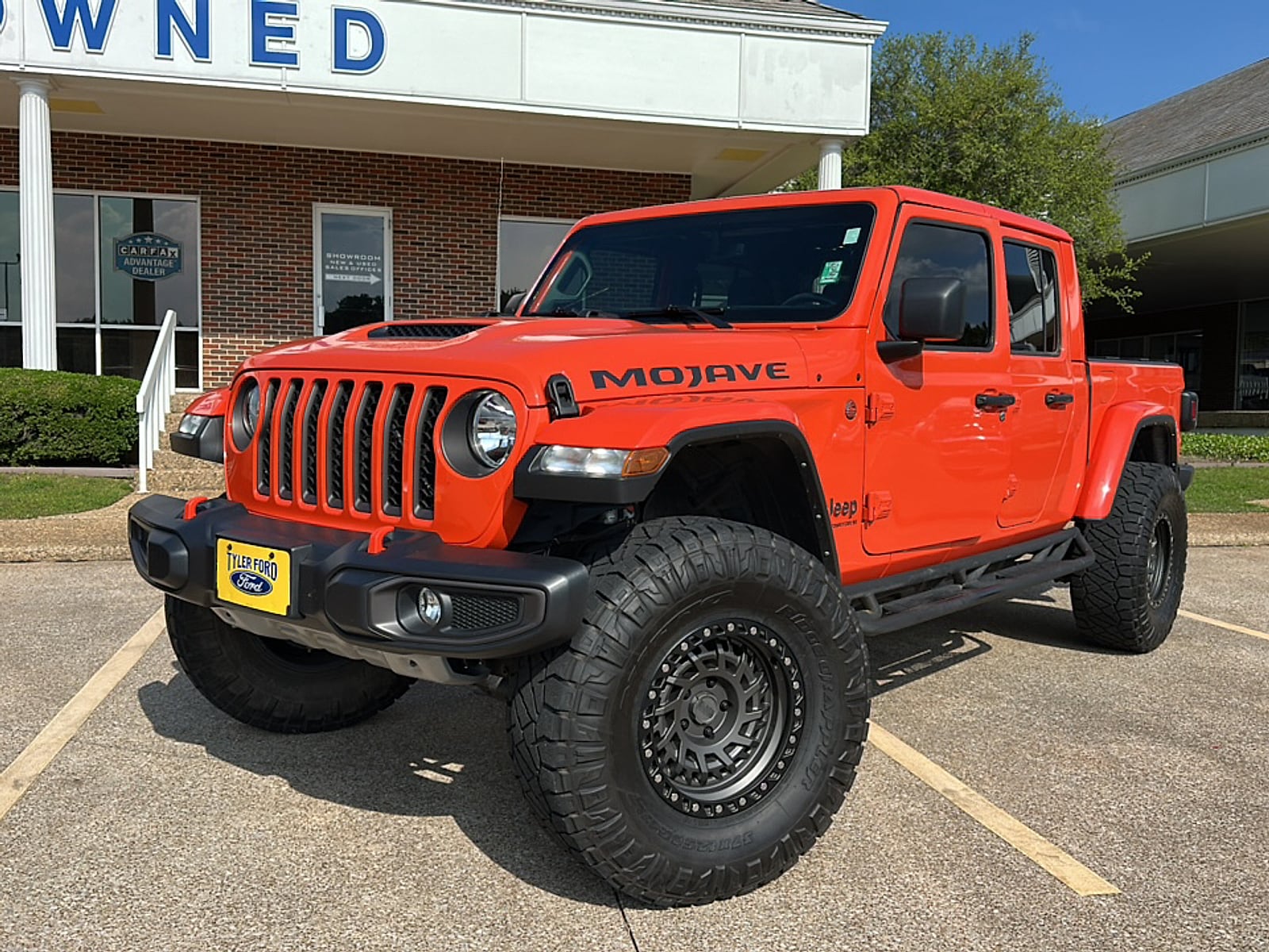 2023 Jeep Gladiator Mojave's photo