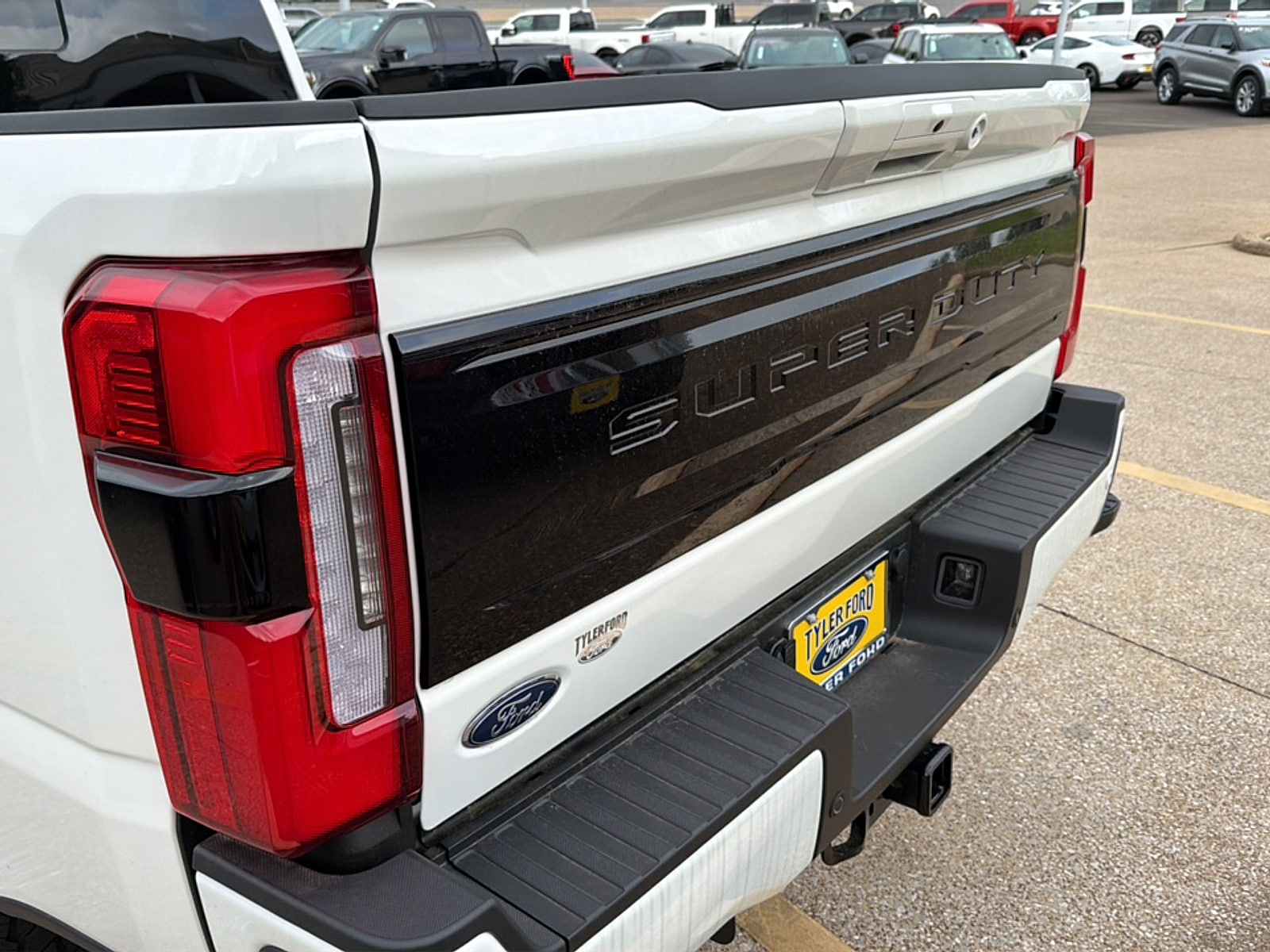 2026 Ford F-250 Super Duty Platinum - Photo 7
