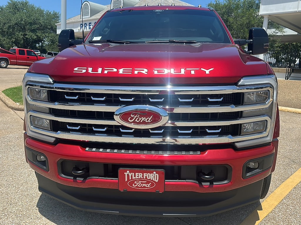 New 2026 Ford F-450 Chassis Lariat