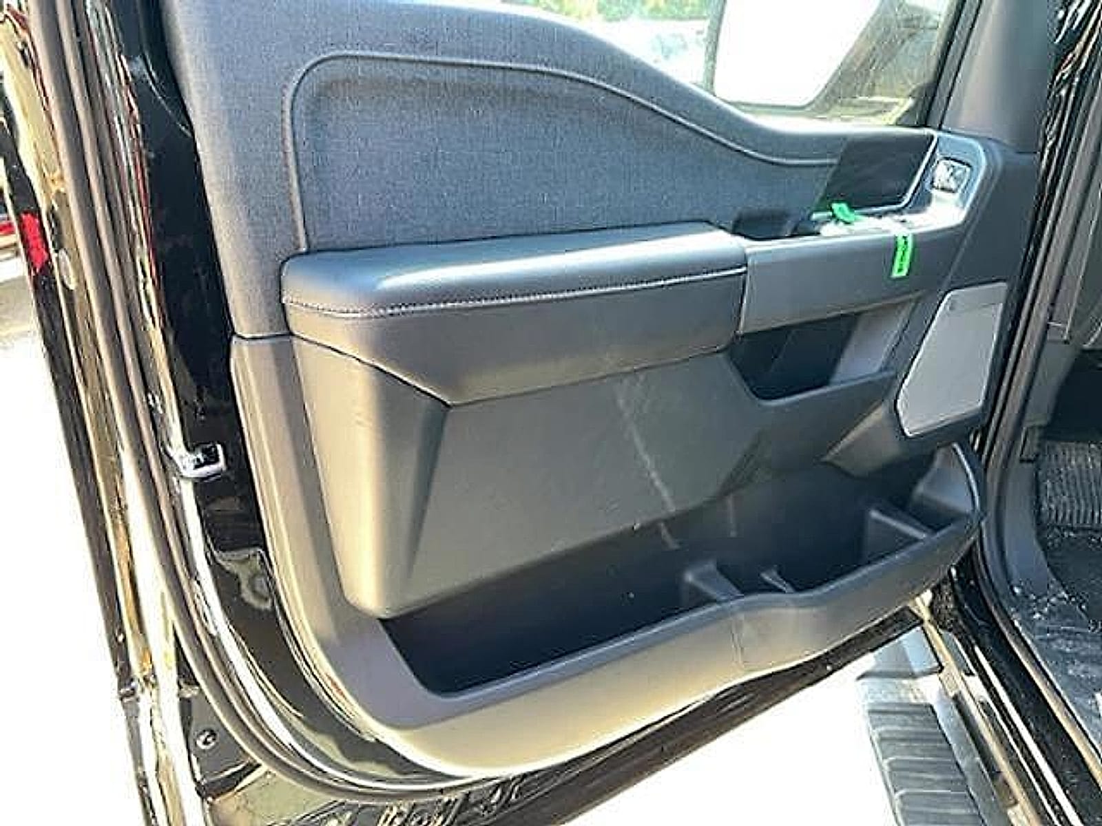 2025 Ford F-150 Lariat - Photo 22