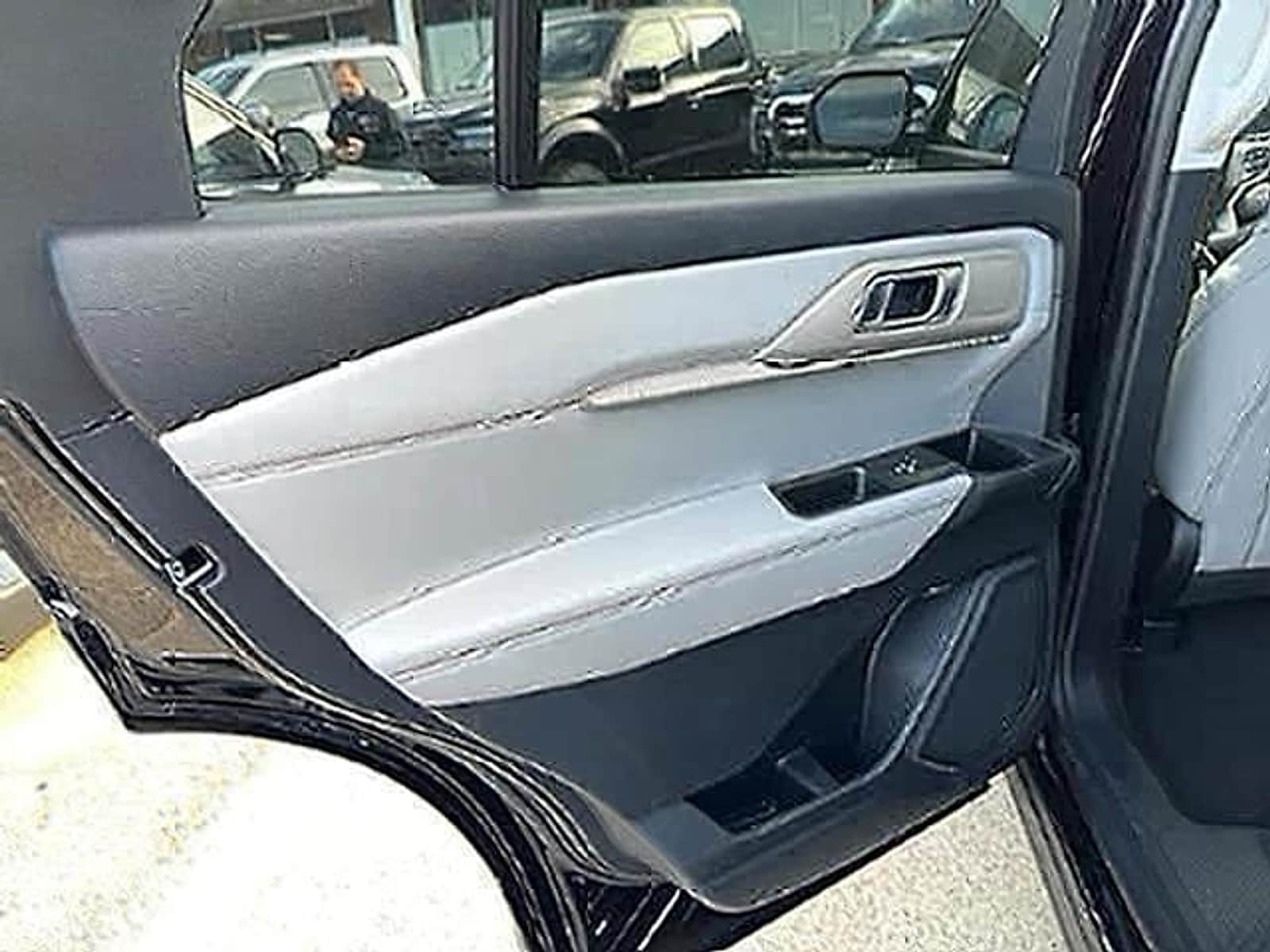 2026 Ford Explorer Active - Photo 11