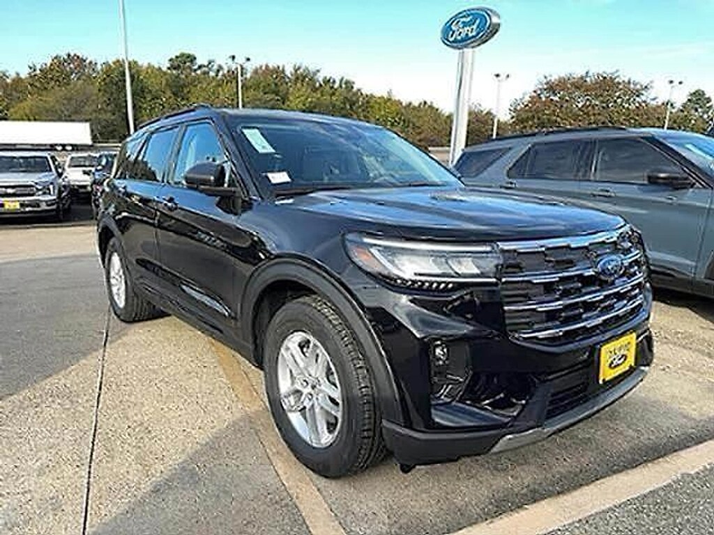 New 2026 Ford Explorer XLT SUV
