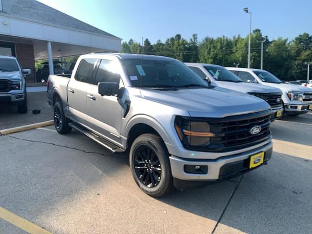 New 2025 Ford F-150 XLT TRUCK