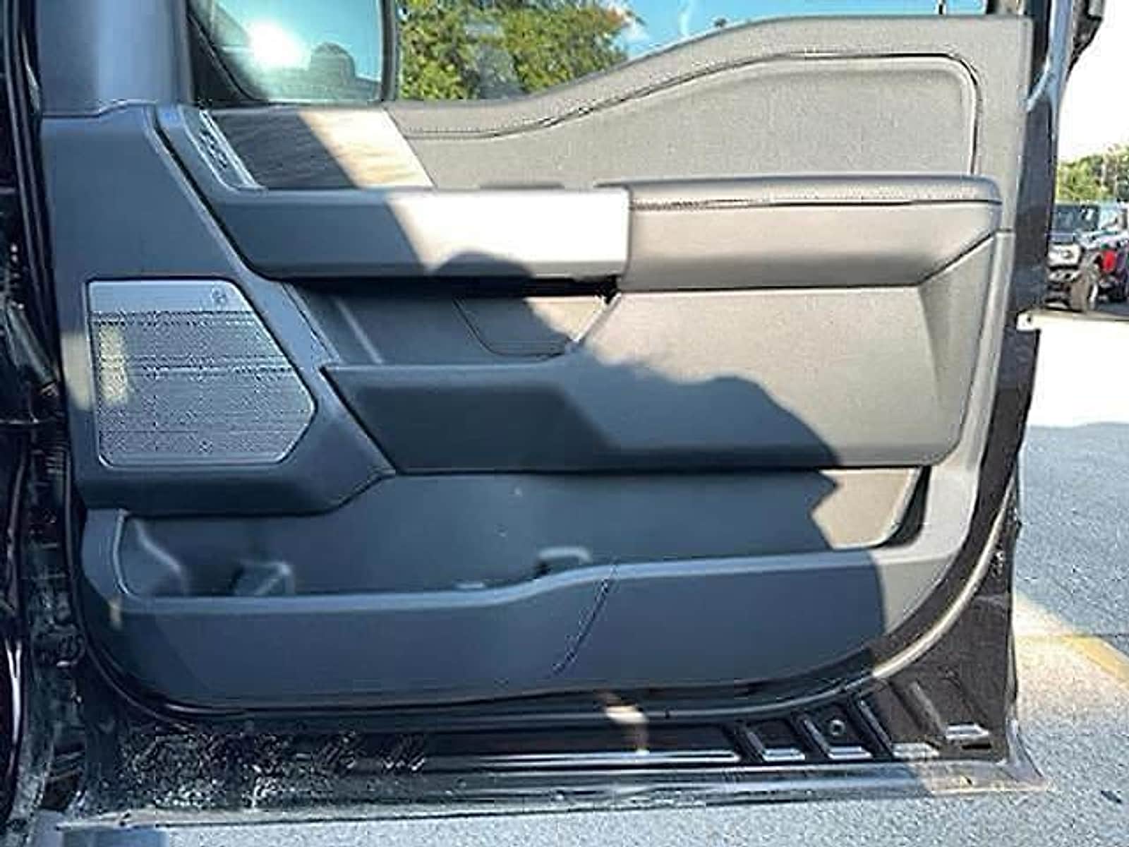 2025 Ford F-150 Lariat - Photo 41