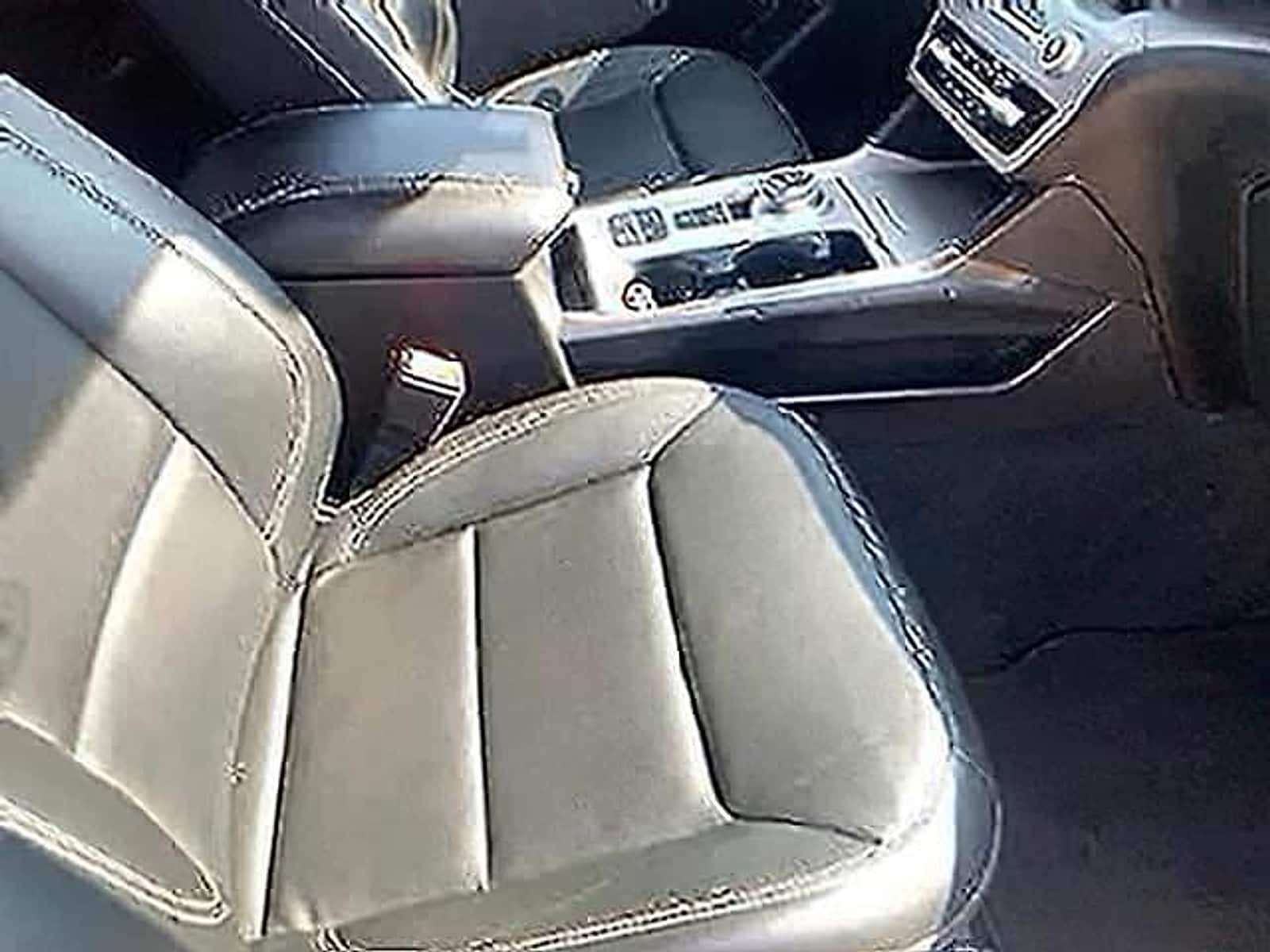 2024 Ford Explorer XLT - Photo 10