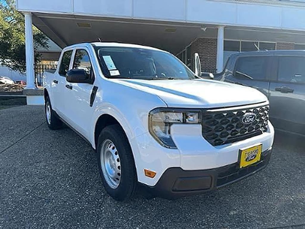 New 2026 Ford Maverick XL TRUCK