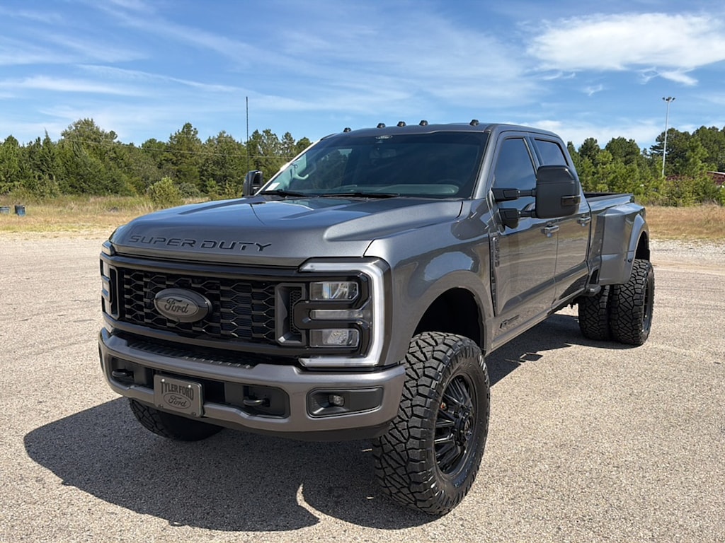 New 2026 Ford F-350 Lariat