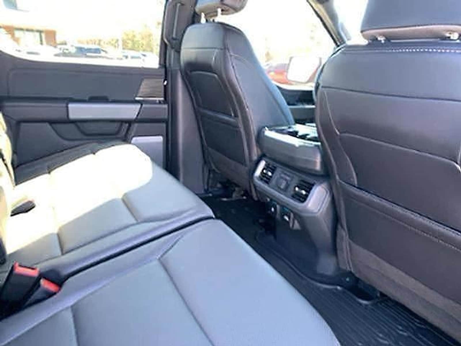 2025 Ford F-150 Lariat - Photo 16