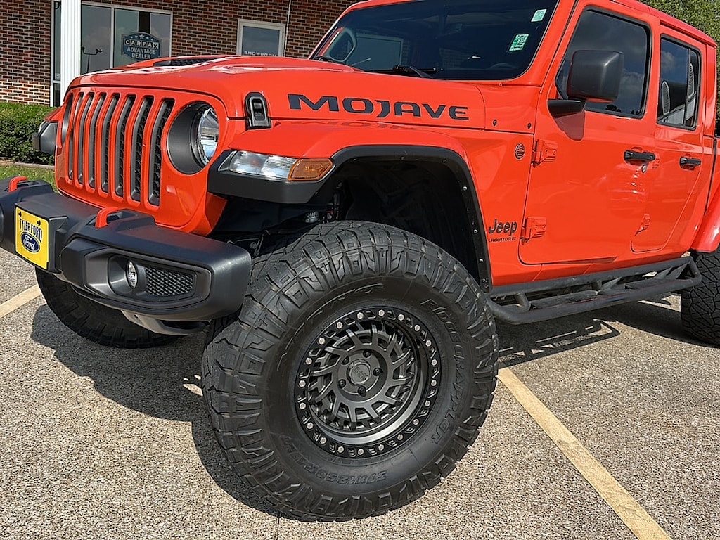 Used 2023 Jeep Gladiator Mojave 4x4