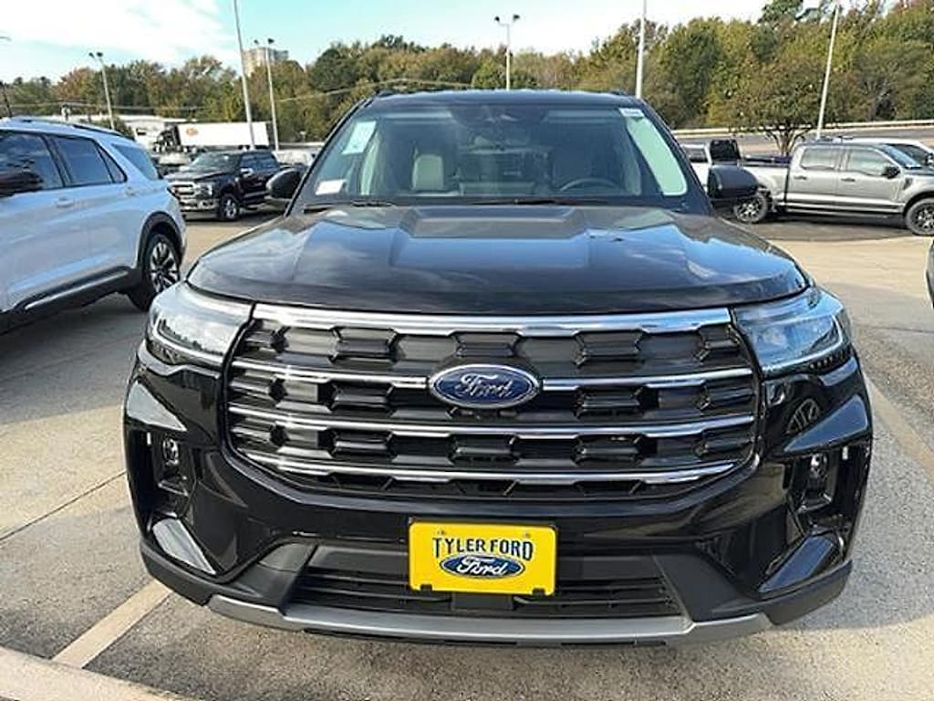 New 2026 Ford Explorer XLT SUV