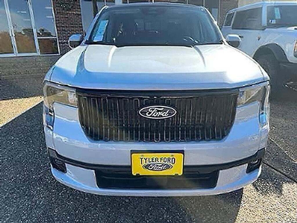 New 2026 Ford Maverick Lobo High TRUCK
