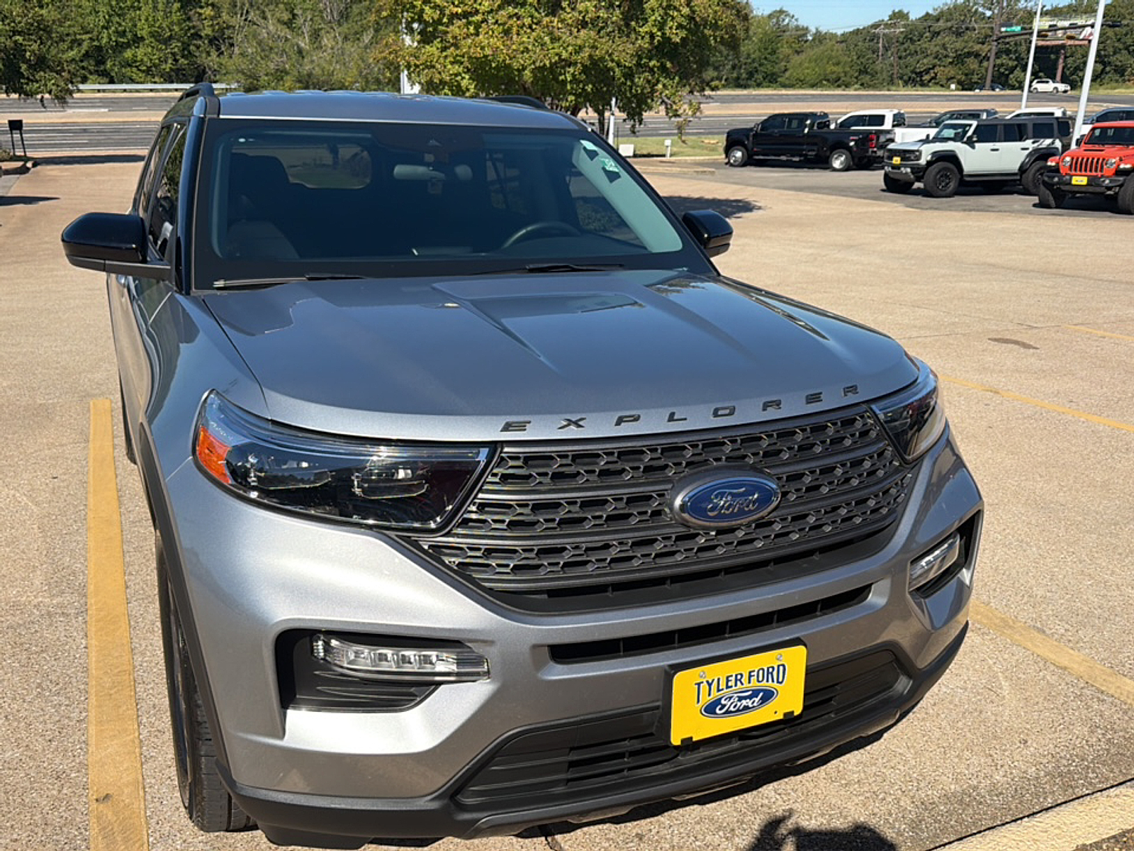 Used 2023 Ford Explorer XLT