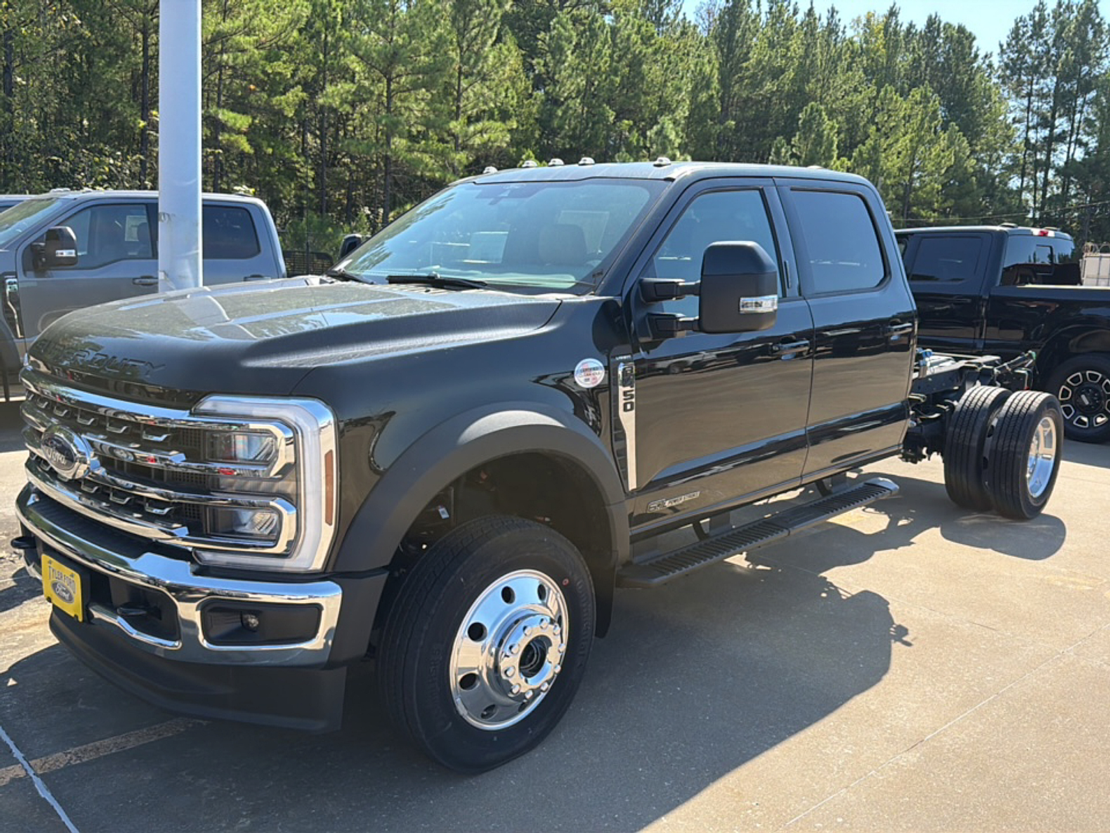 New 2026 Ford F-450 Chassis Lariat
