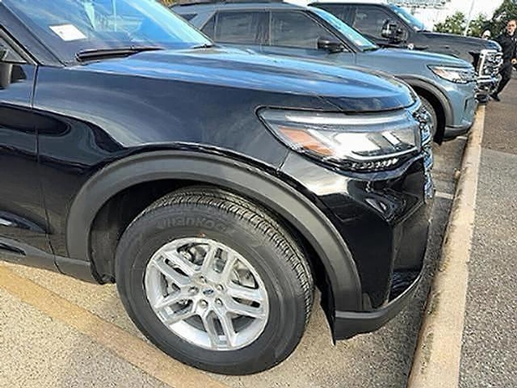 New 2026 Ford Explorer XLT SUV