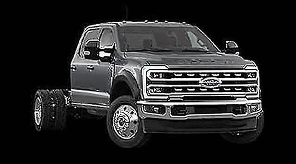 New 2026 Ford F-550 Chassis Lariat