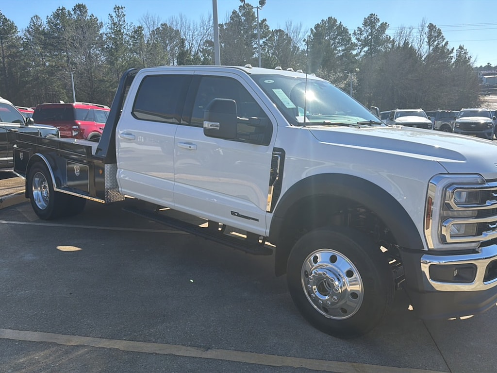 New 2026 Ford Super Duty F-550 DRW Lariat TRUCK