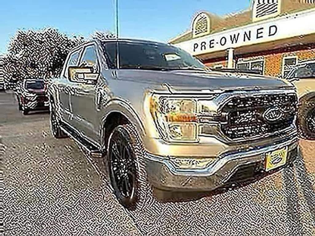 Used 2022 Ford F-150 XLT Crew Cab Short Bed Truck
