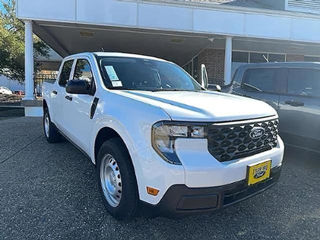 New 2026 Ford Maverick XL TRUCK