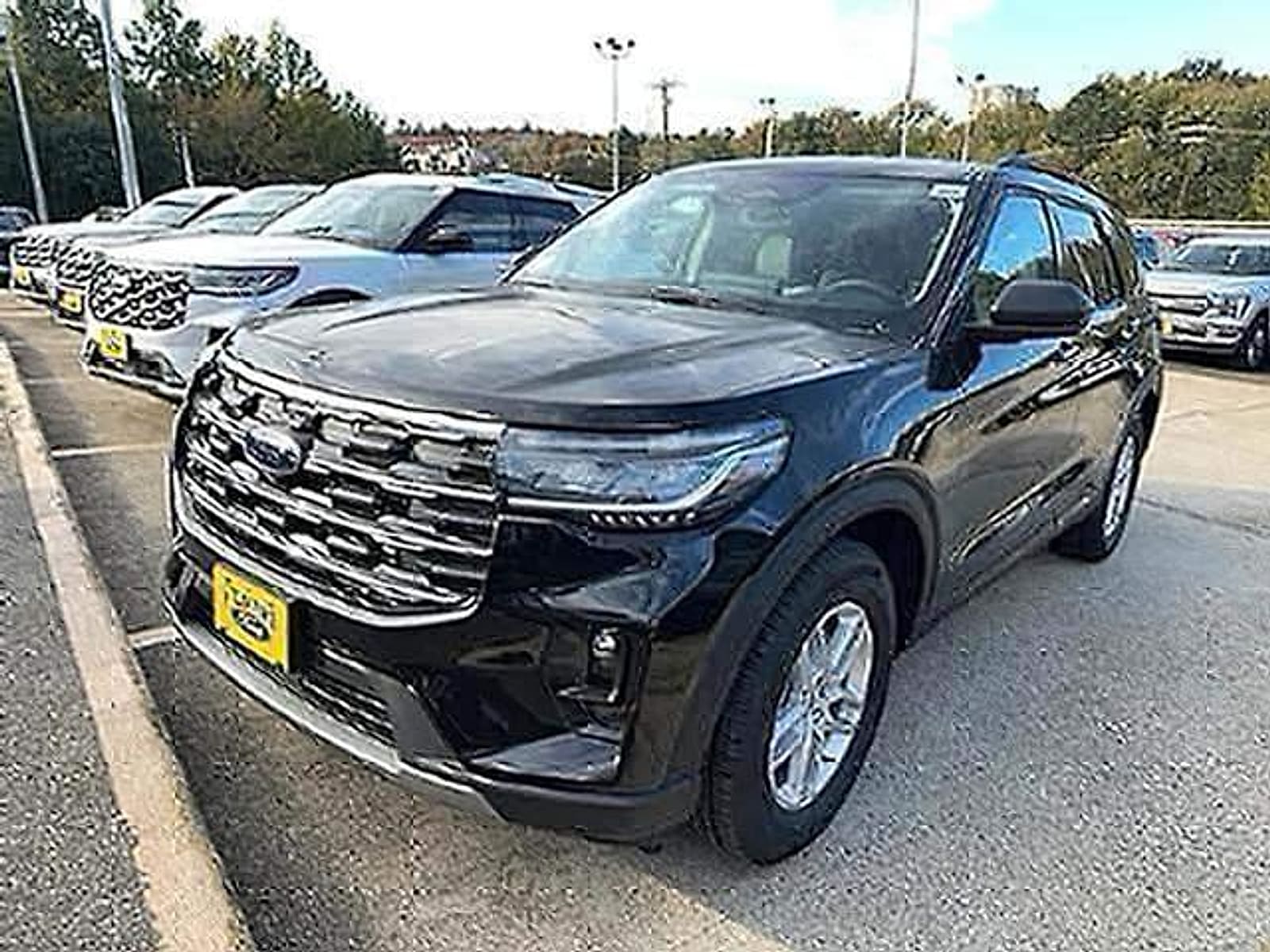 2026 Ford Explorer Active - Photo 4