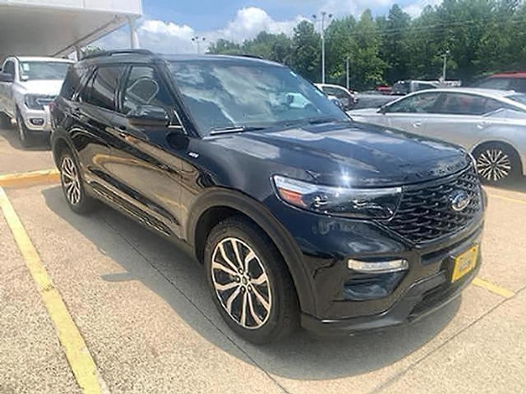 Used 2024 Ford Explorer ST-Line SUV