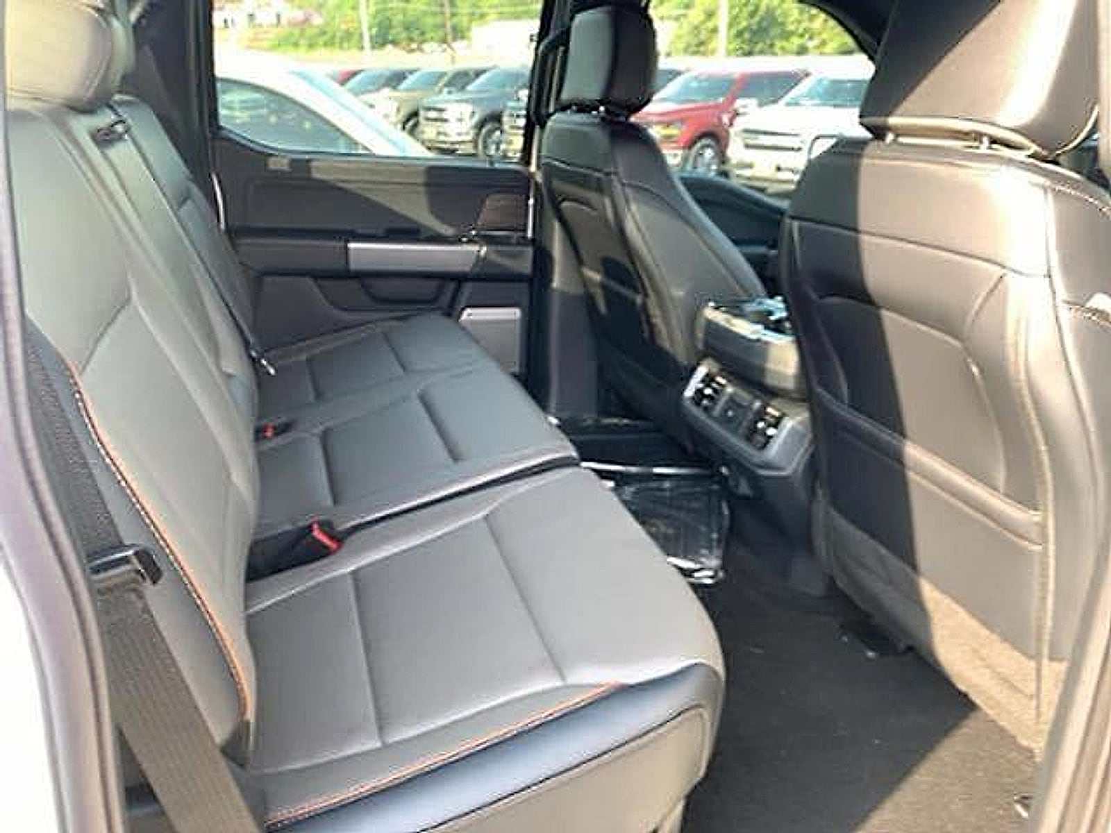 2025 Ford F-150 Lariat - Photo 7