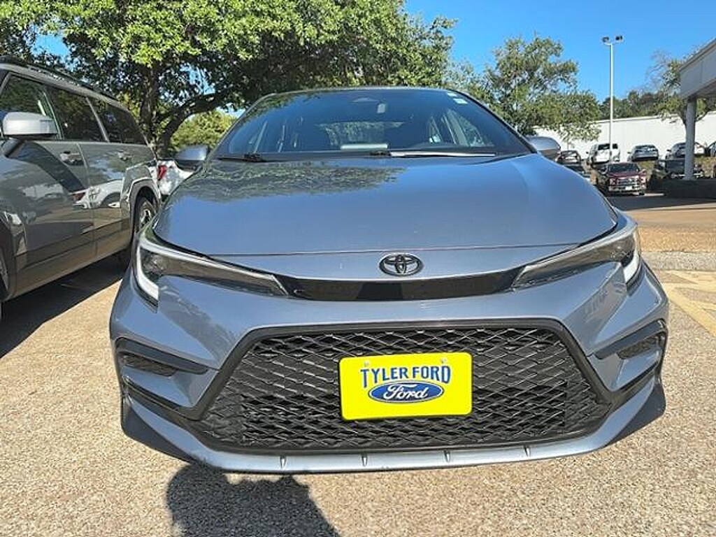 Used 2023 Toyota Corolla SE Sedan