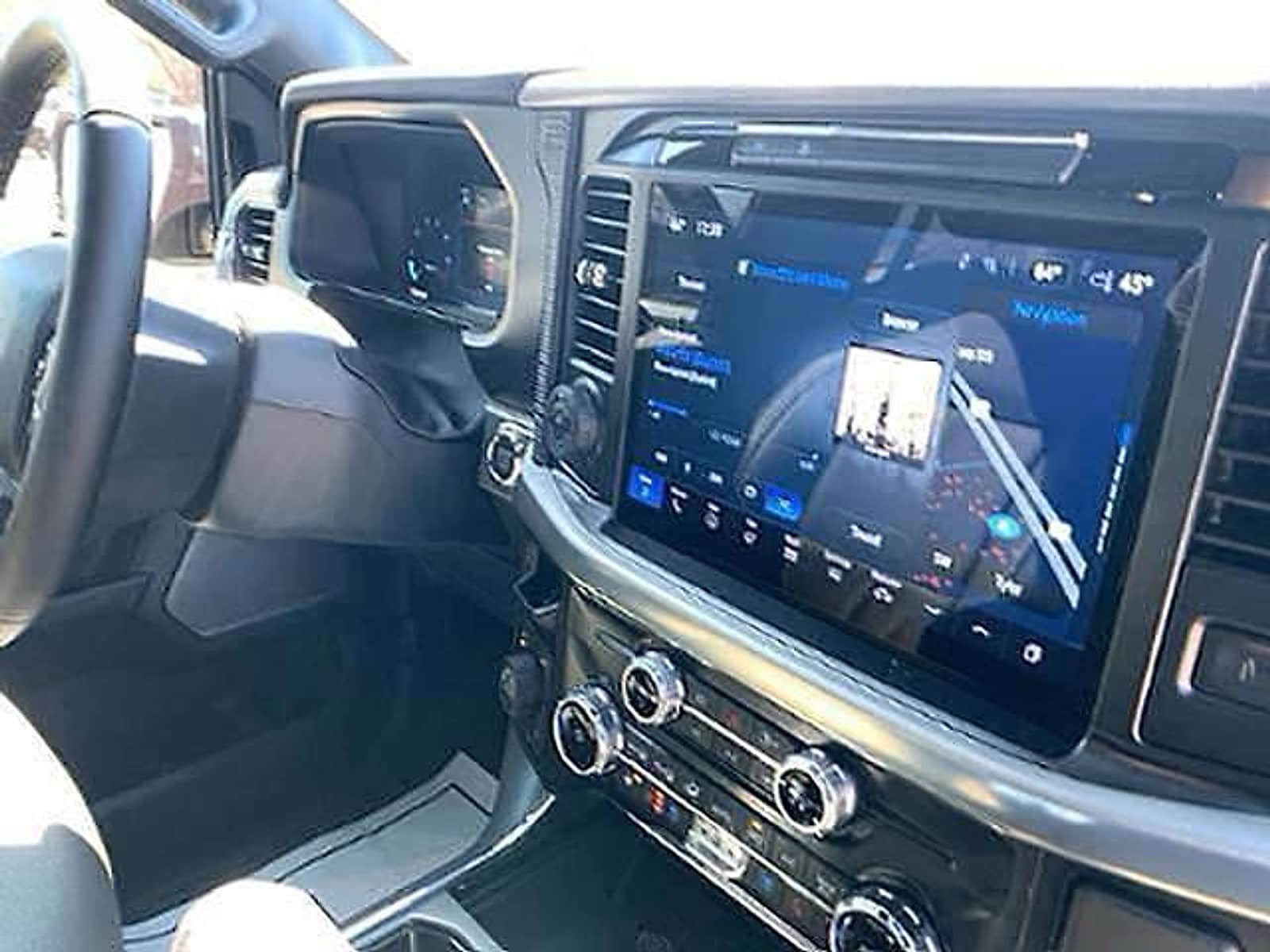 2025 Ford F-150 Lariat - Photo 18